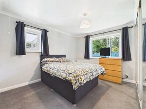 Bedroom- click for photo gallery